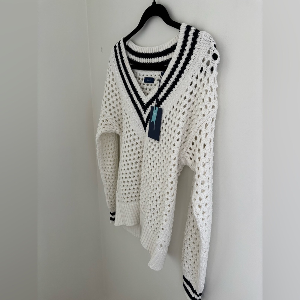 Gant White Knit V Neck Sweater NWT - Picture 9 of 11